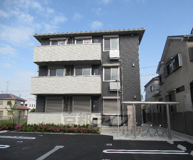 Ｄ－ｒｏｏｍ松井山手南の建物外観