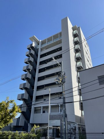 エターナ千里丘の建物外観