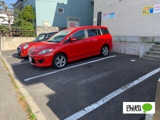 【旭川市緑が丘二条のアパートの駐車場】