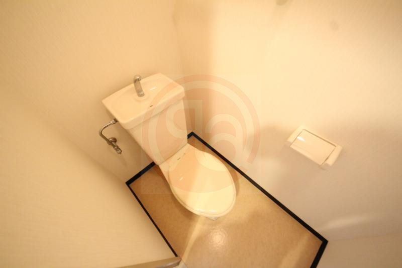 トイレ　落ち着いたトイレです