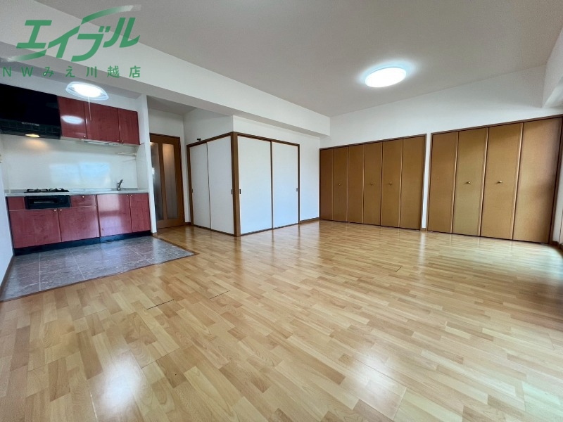 居室・リビング　同物件別室の画像です