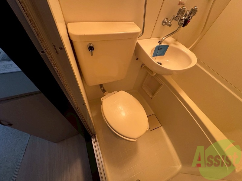 トイレ　こちらはトイレです。清潔感があり、安心して使用できます。