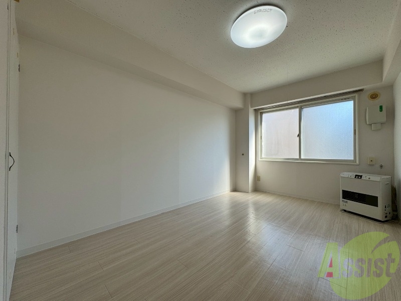 居室・リビング　広くてキレイなお部屋が広がっていて、充実した生活が送れそう。