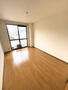 居室・リビング　光が入るだけで、部屋は広く感じる。