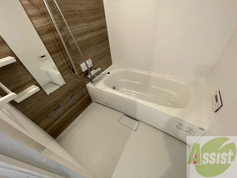 バス・シャワールーム　お風呂になります。一日の疲れを癒してくださいね。