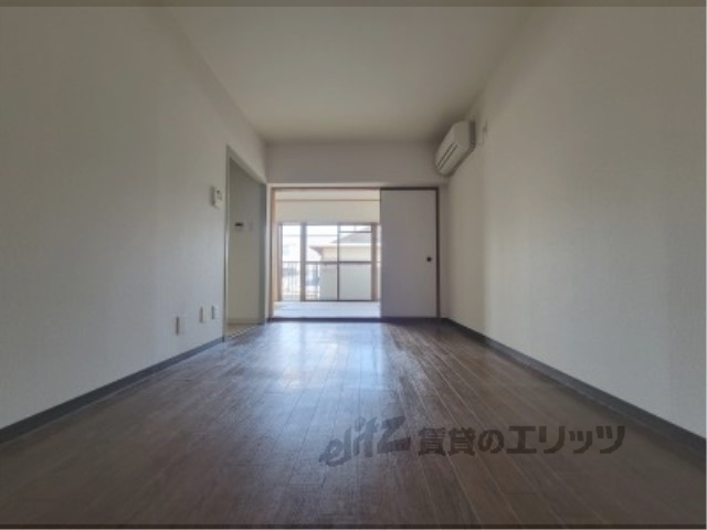 居室・リビング　居室