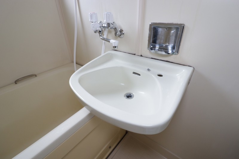 洗面設備　浴室内