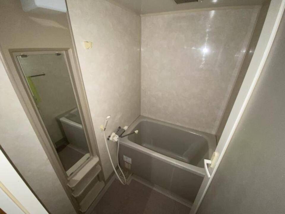 バス・シャワールーム　浴室