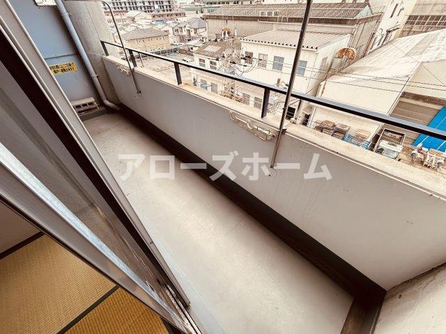 バルコニー　※室内改装完了前の写真です。