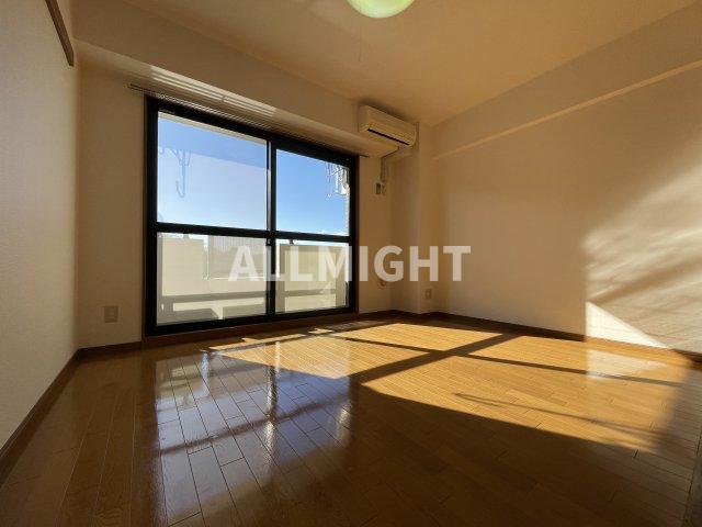 居室・リビング　★お部屋探しはオールマイト不動産までご相談下さい♪