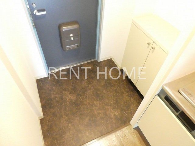 玄関　下駄箱付