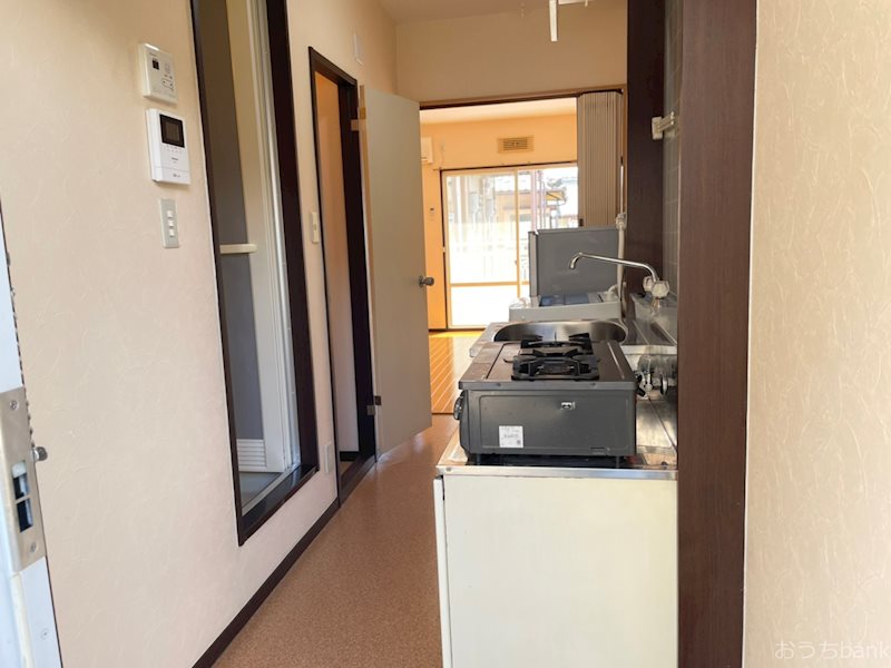 セキュリティ　モニター付きインターフォンで誰が来たかしっかり確認。