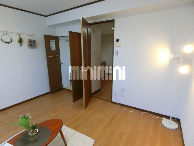 居室・リビング　※他のお部屋の参考写真となります。