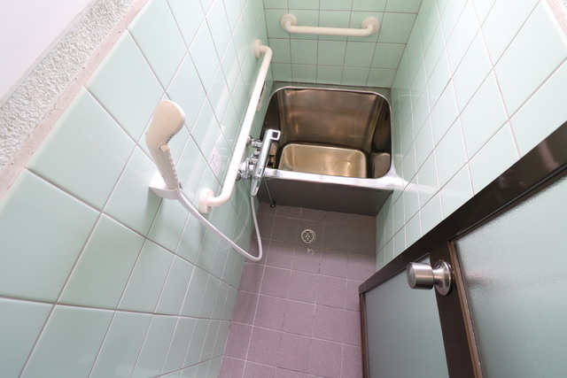 バス・シャワールーム　追い焚き機能付