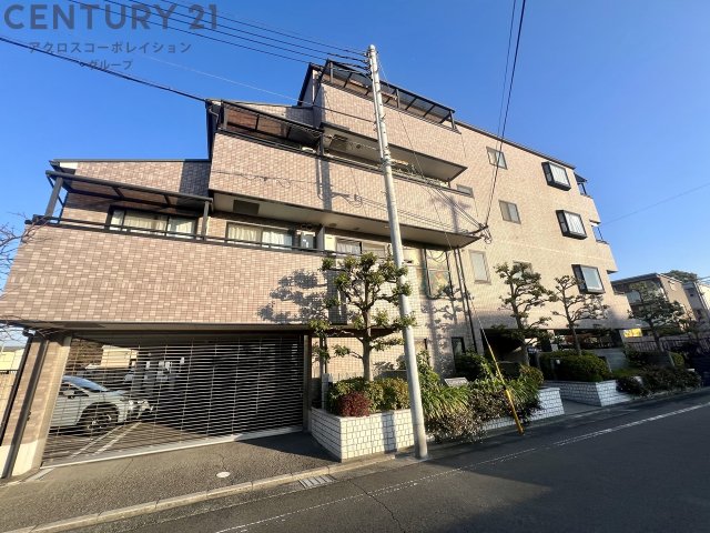 建物外観　オートロック、防犯カメラ完備☆