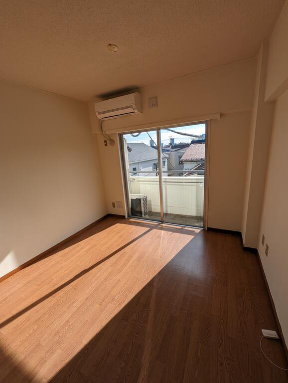 居室・リビング　他号室室参考写真