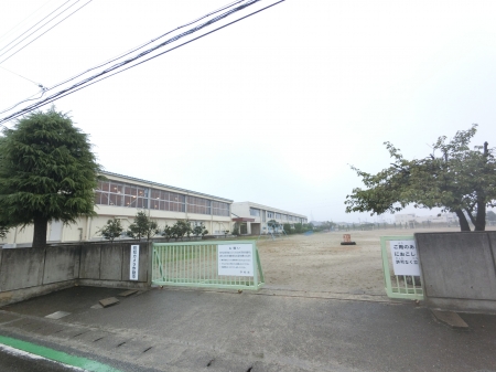 小学校　伊勢崎市立殖蓮第二小学校（小学校）まで1701m