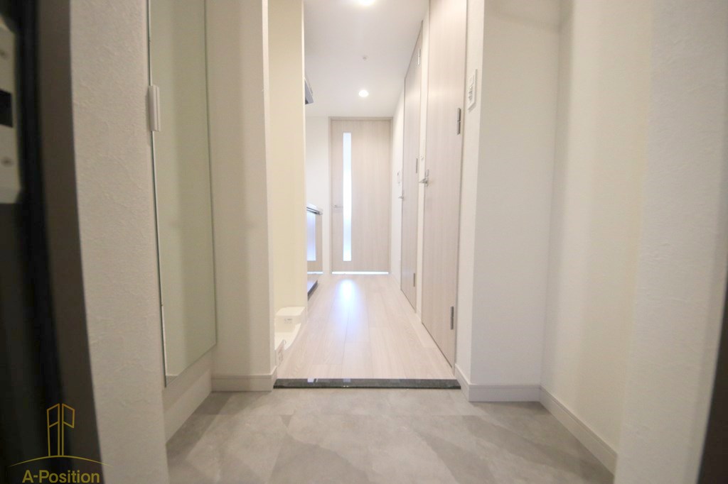 玄関　プレサンスOSAKA東成中本ハ―ヴィル