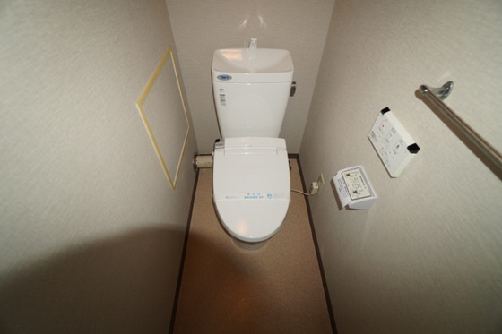 トイレ　※別号室の写真です。