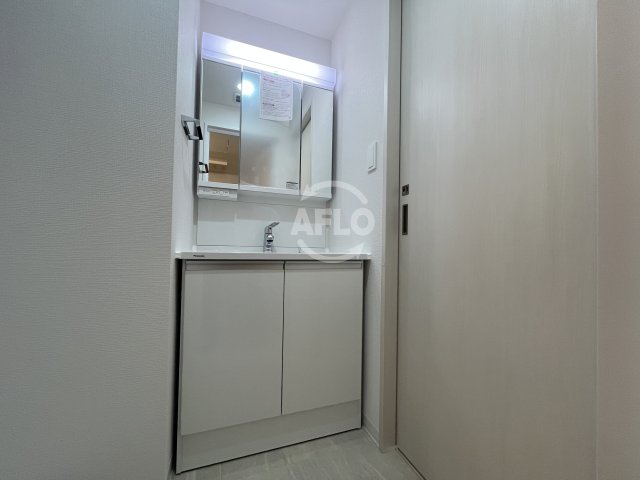 洗面設備　スプランディッド上本町WESTII　独立洗面台