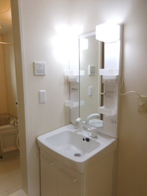 洗面設備　洗髪洗面化粧台