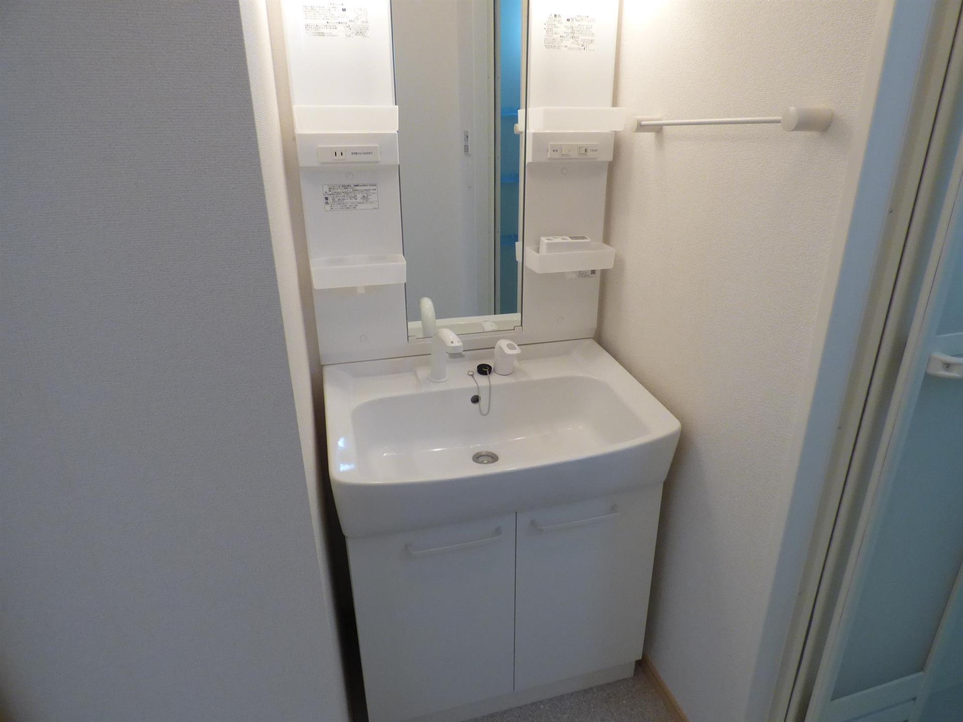 洗面設備　洗面化粧台