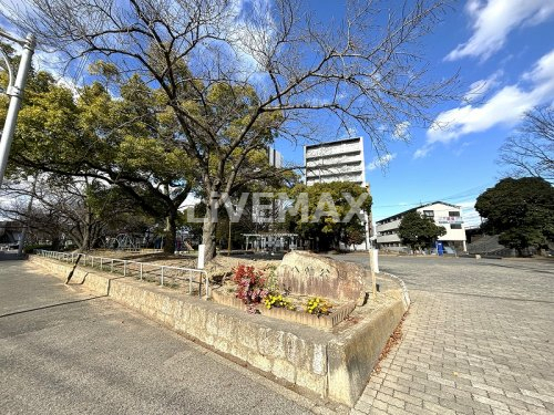 公園　八幡公園（公園）まで65m