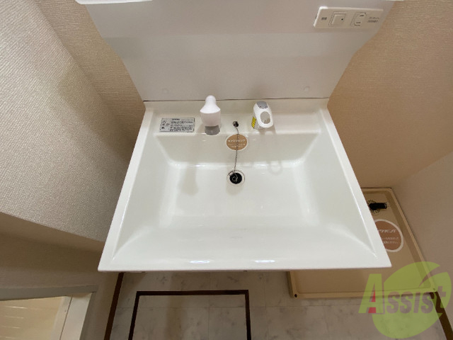 洗面設備　洗面はコチラでお願いします。独立していて便利です。