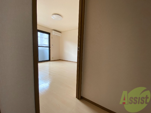 玄関　玄関はスッキリしてしますね。大きさもちょうどいいです。