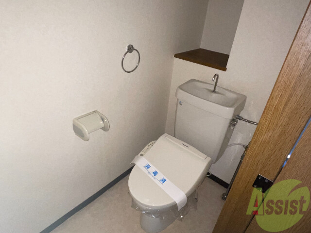 トイレ　温水洗浄トイレで毎日快適に使用できますね。