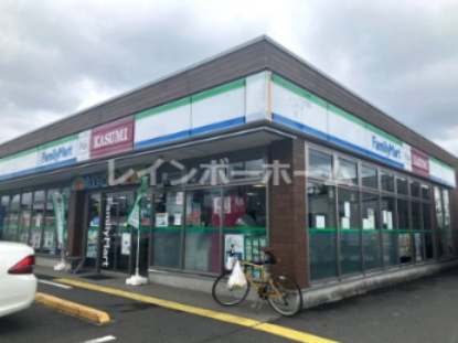 コンビニ　ファミリーマートプラスカスミ八潮大原店（コンビニ）まで447m