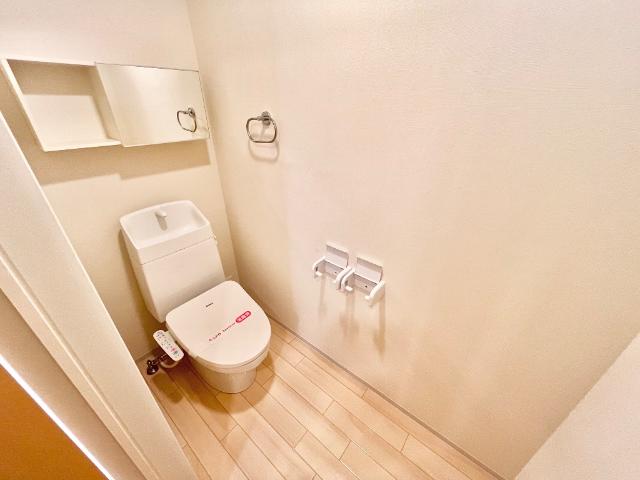 トイレ　シャワー付トイレ