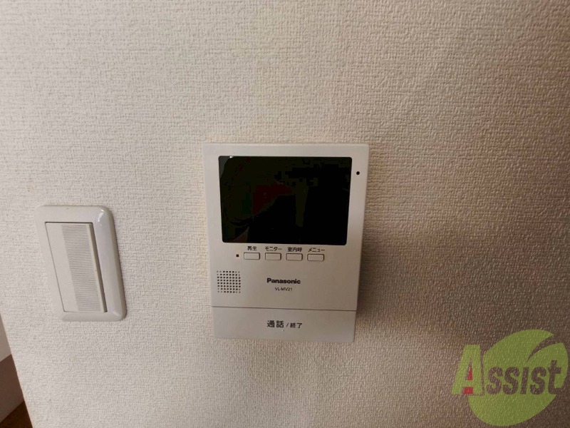 セキュリティ　ＴＶモニター付インターホンです。来客者の顔が見えるので安心！
