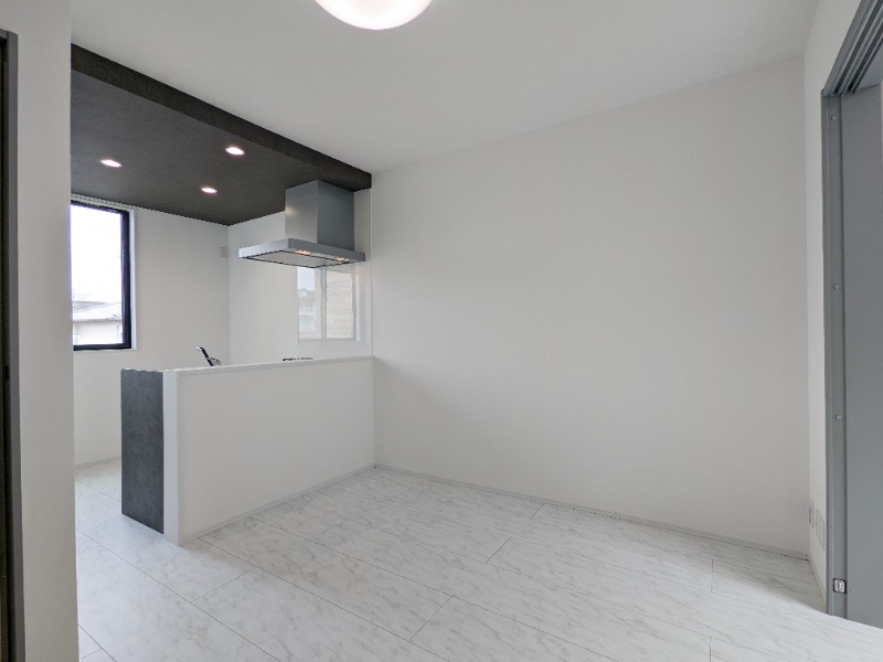 居室・リビング　図面と現状に相違がある場合には現状を優先