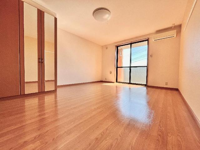 居室・リビング　日当たり良好