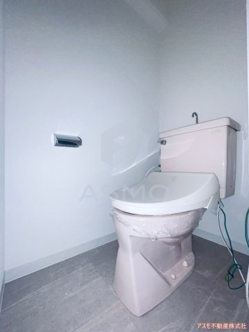 トイレ　こちらのお部屋は2口ガスコンロです♪