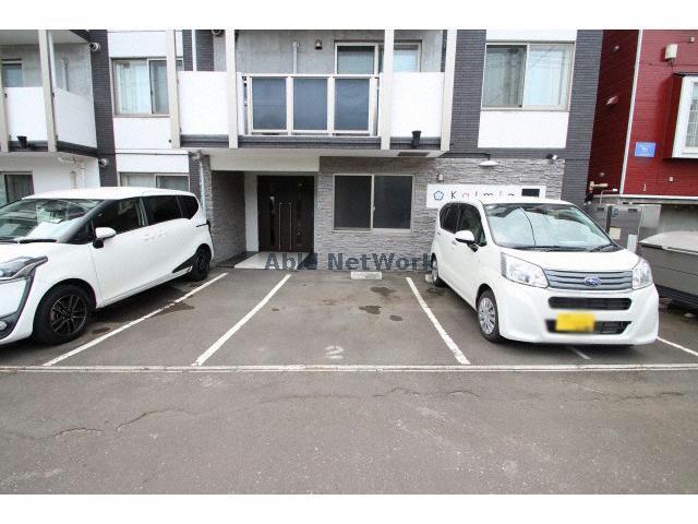 駐車場　駐車場