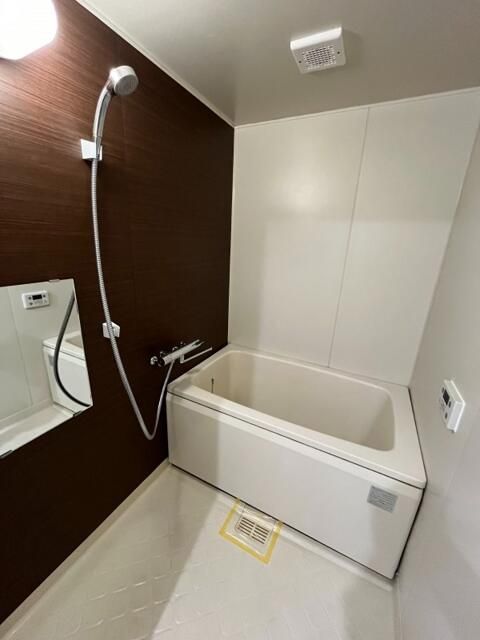 バス・シャワールーム　参考写真（同物件別部屋）