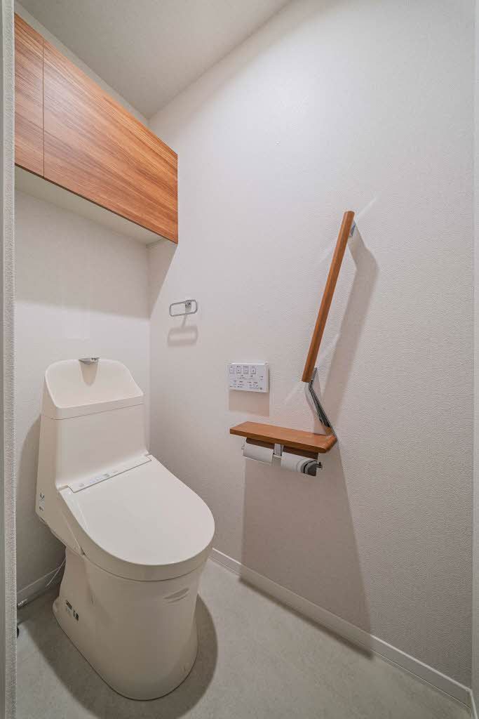 トイレ　トイレ