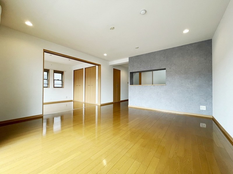 居室・リビング　退去予定の為、過去の参考写真になります