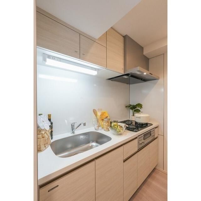 キッチン　写真は同タイプ住居です。