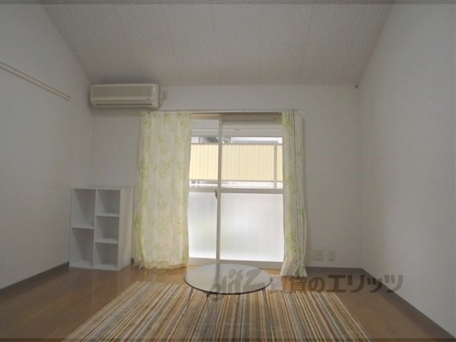 居室・リビング　洋室