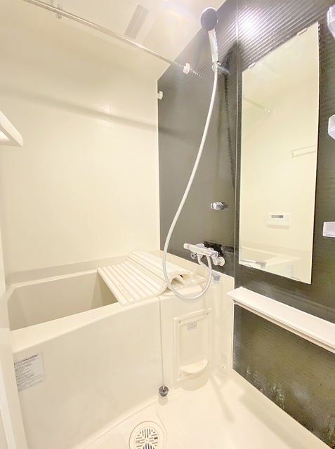 バス・シャワールーム　自動湯はり・追いだき・浴室乾燥