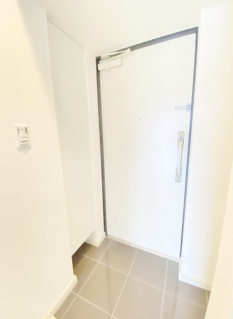 玄関　大型シューズボックス