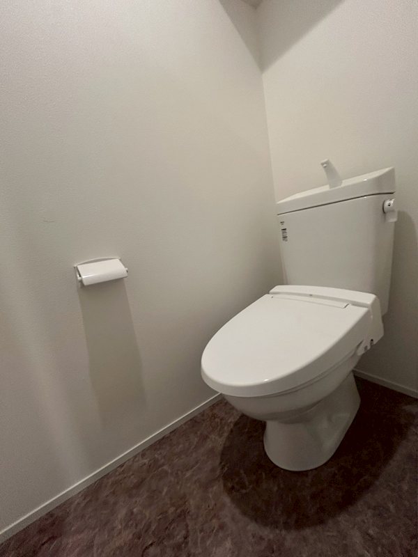 トイレ　温水洗浄便座付