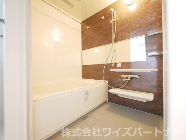 バス・シャワールーム　※別号室の為、現状優先。