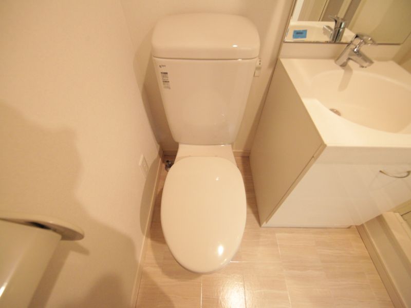 トイレ　温水洗浄便座取付け可