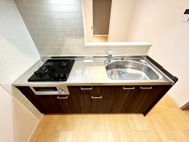 キッチン　周りを見渡しながら調理のできるカウンターキッチンです♪