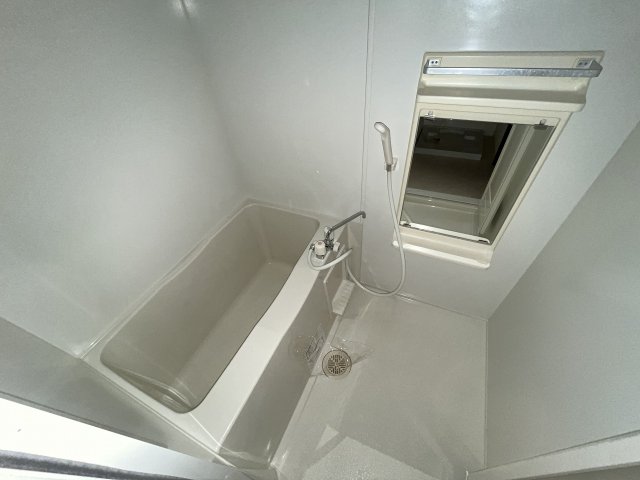 バス・シャワールーム　日々の暮らしに欠かせないお風呂です