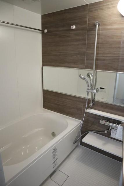 バス・シャワールーム　バスルーム